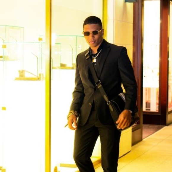 Meet your Posher, Dillan - Picture 1 of 1